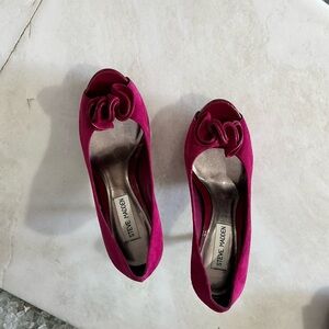 Steve Madden Women's Pink Peep Toe Heels. Used. No orig box.